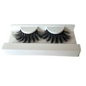 False 3D Eyelashes (No Brand Info) – Never Used